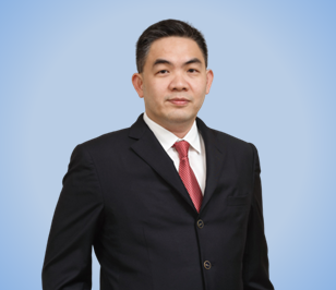 ศุภชัย W